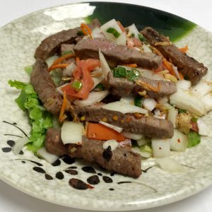 Spicy Grilled Beef Salad