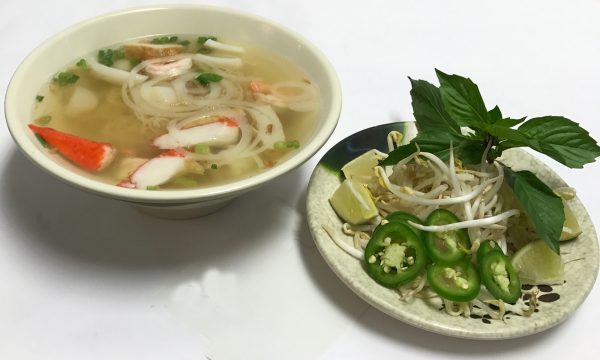 Hu Tieu Do Bien (Vietnamese Seafood Soup)